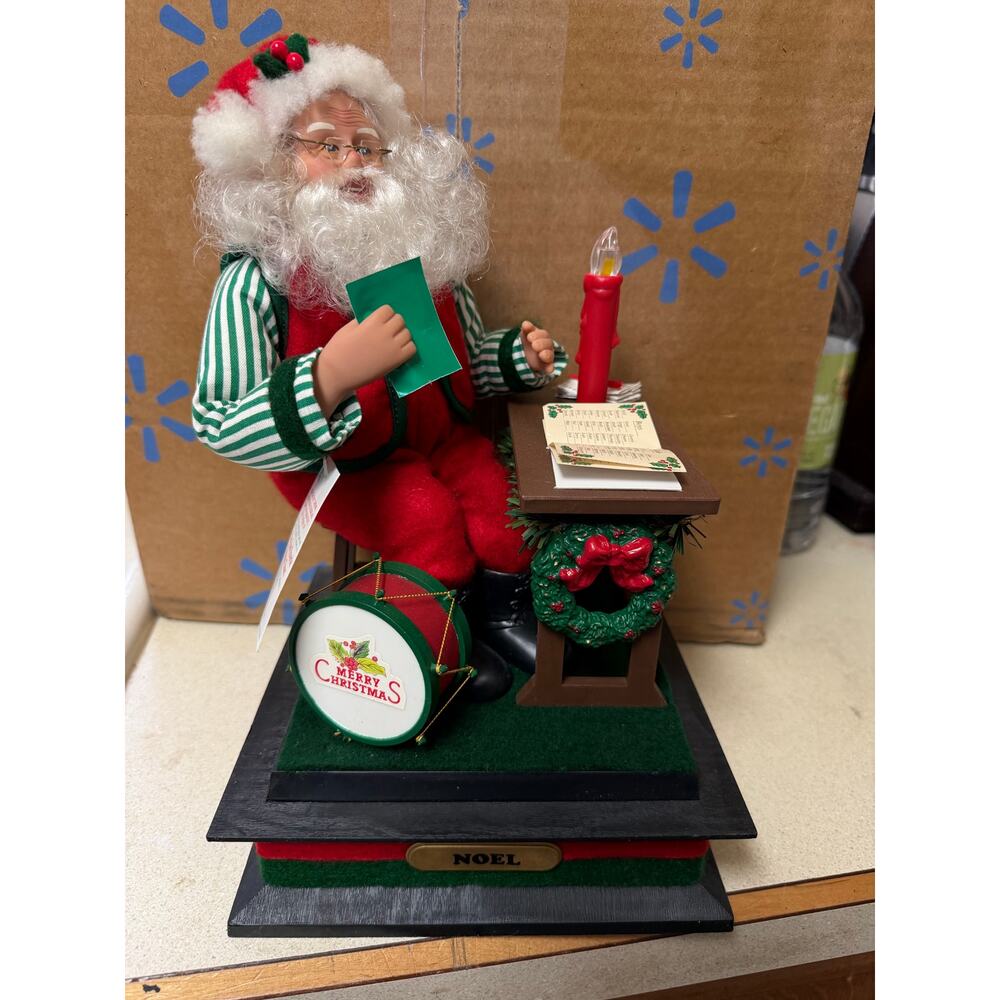 vintage 1993 Holiday Creations musical and illuminated Santa Claus figurine - Picture 2 of 10